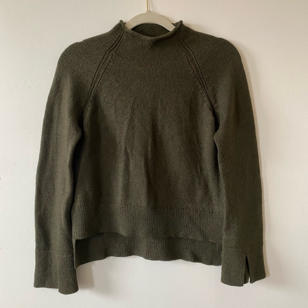 Theory Karinella Rolled Neck Cashmere Sweater